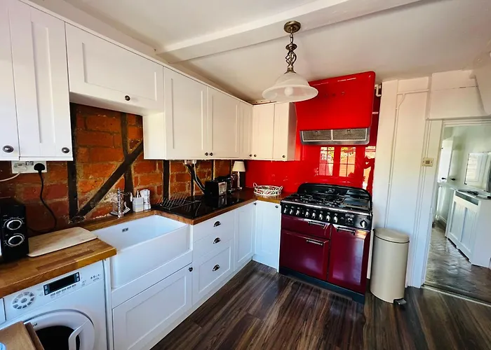 Bridewell Cottage In The Heart Of Tenterden - Pass The Keys